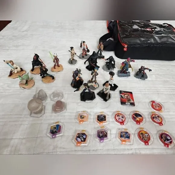 Huge Lot of Disney Infinity Figures/Discs for Xbox 360 - Picture 8 of 15